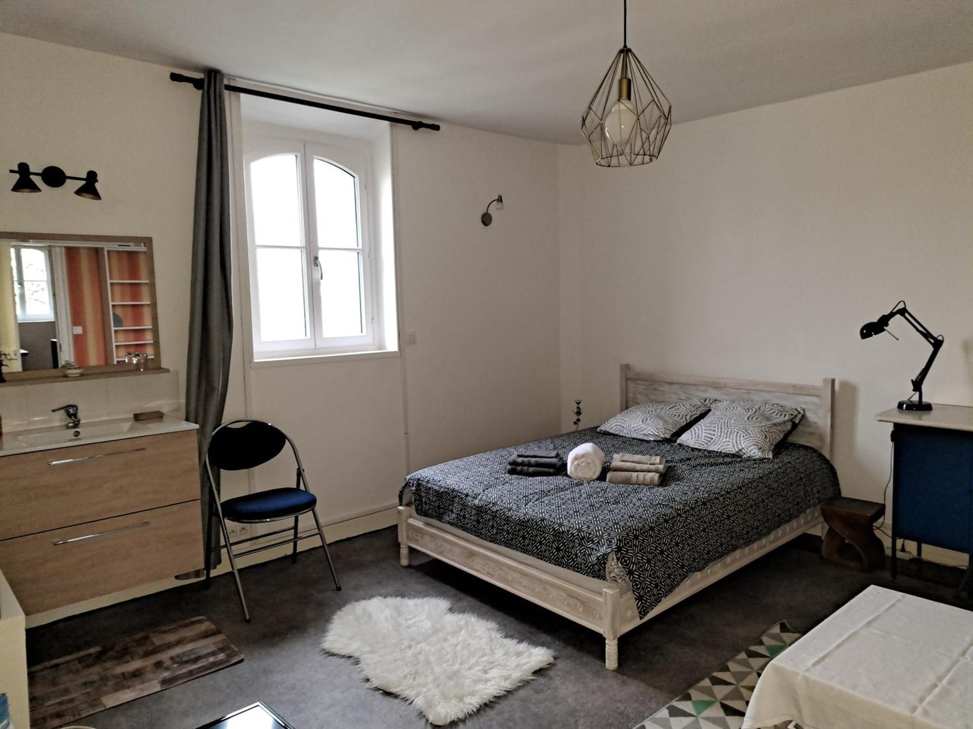 Les Chambres De Lucie-B&B - Petit Dej Inclus - Parking Prive - Proche Gare Версаль Экстерьер фото